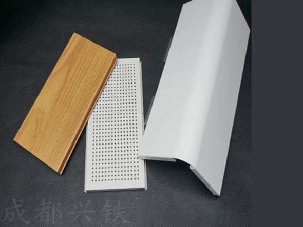 定制沖孔機(jī)房墻板，提升機(jī)房空間的差異化